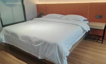 Qilai Smart Hotel (Kaisheng Building, Wuhu Pedestrian Street)