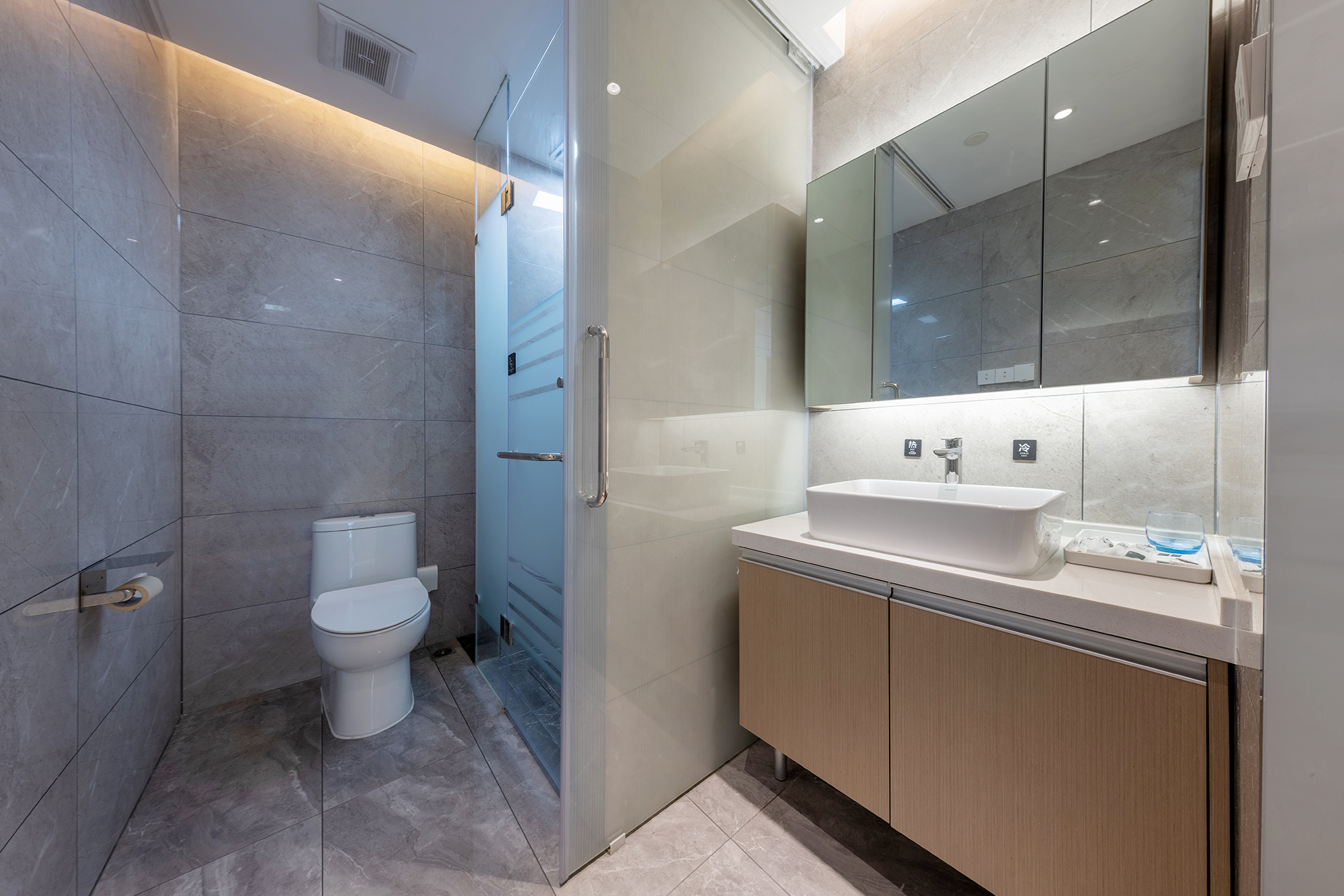 凌云·童趣双卧双衞亲子套房[一级抗菌防蟎亲肤布草]