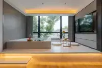 Huameishi Hot Spring Hotel (Xinzhou Ancient City Store