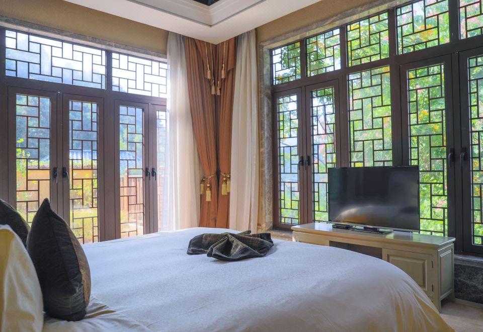 地派鸣泉居-四房两厅别墅-私家泡池-欢聚麻将桌