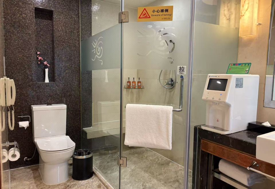 行政榻榻米家庭双床房