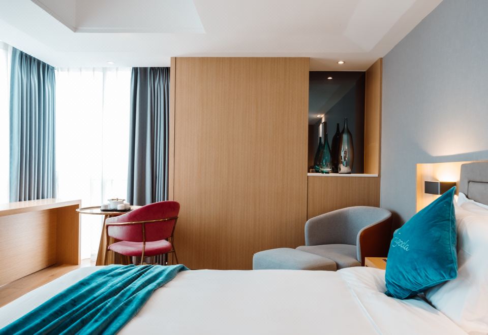 四季智眠景觀房（帶0壓可升降按摩床）