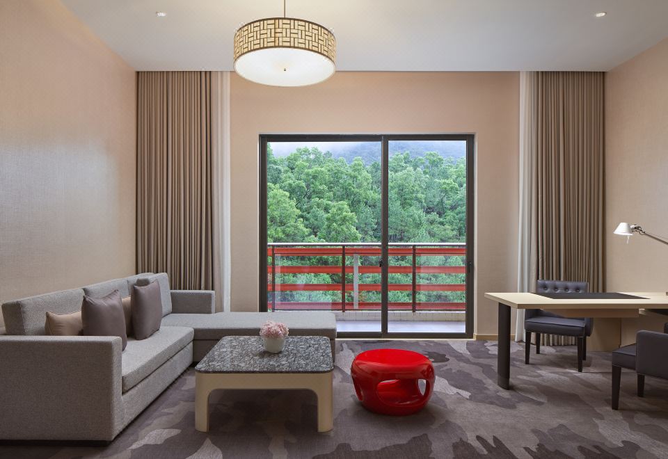 Four Points By Sheraton Guangdong Heshan FangyuanTwo-bedroom Suite