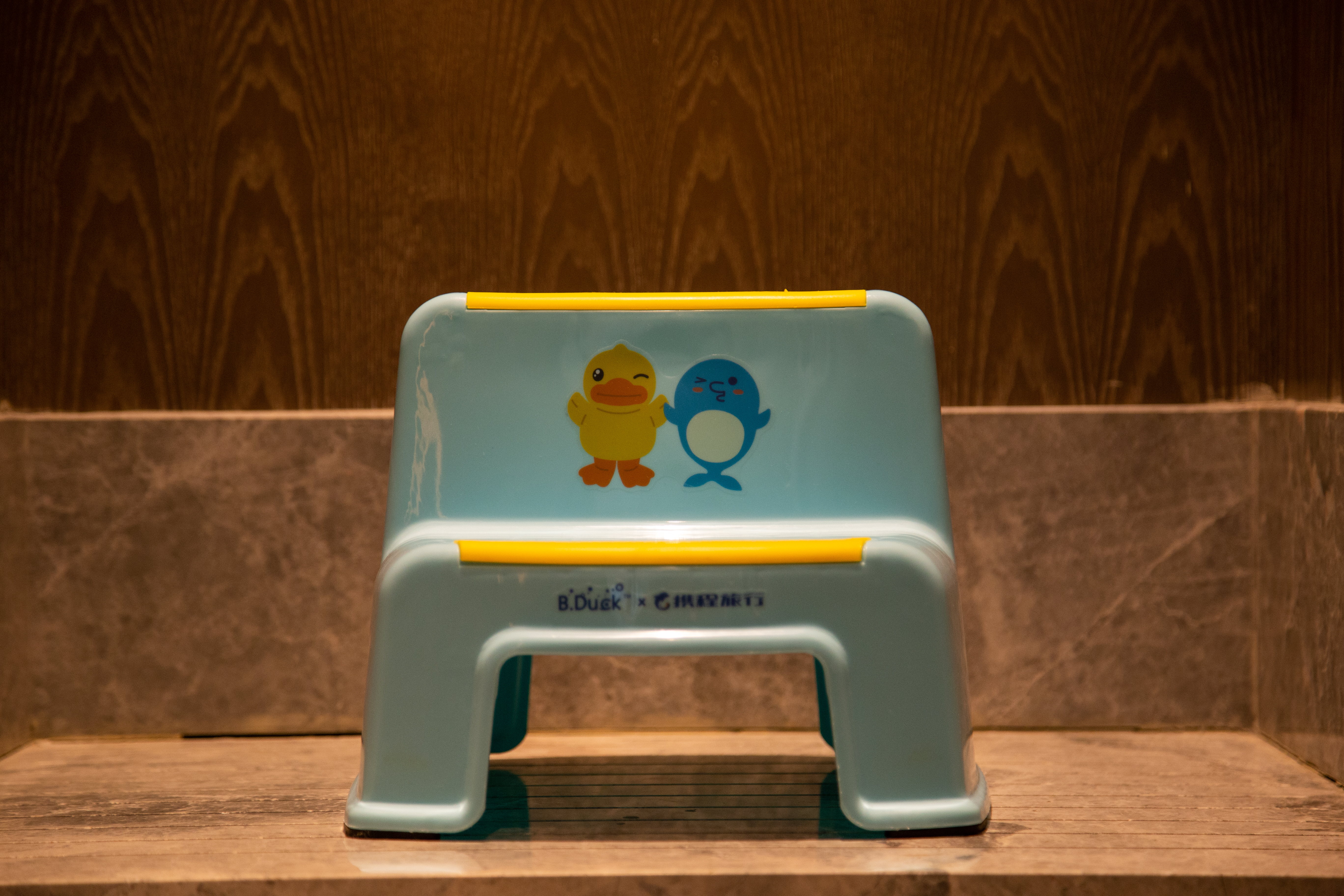 小黄鸭主题亲子汤屋?