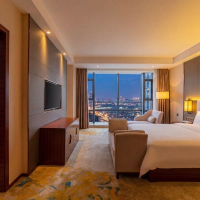 行政大床房 | 專屬辦公·獨立浴缸·城景·冰箱 新君悅國際飯店（廣州南站錦龍地鐵站店）優惠