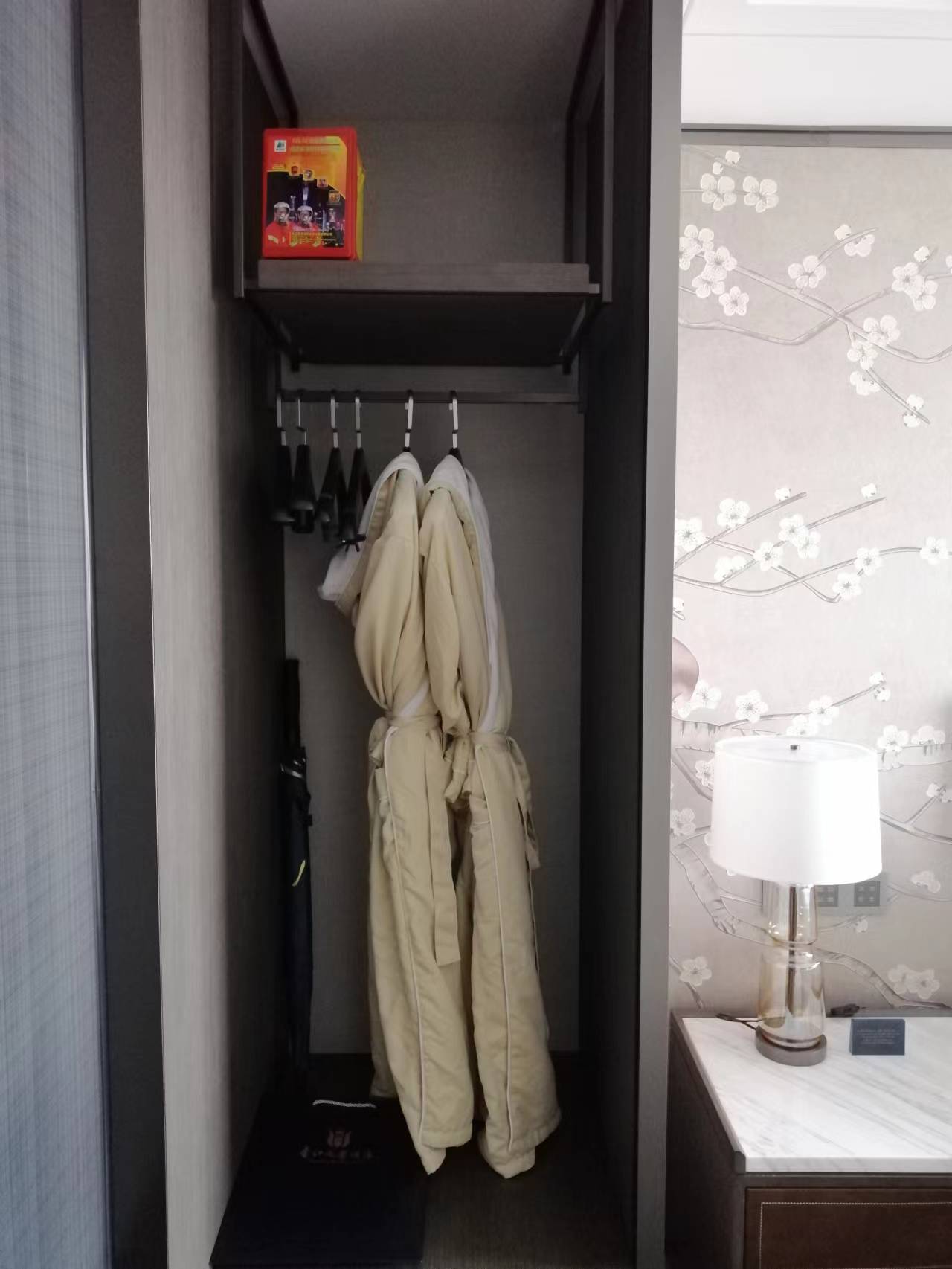 270度零压城景套房（智能客控）