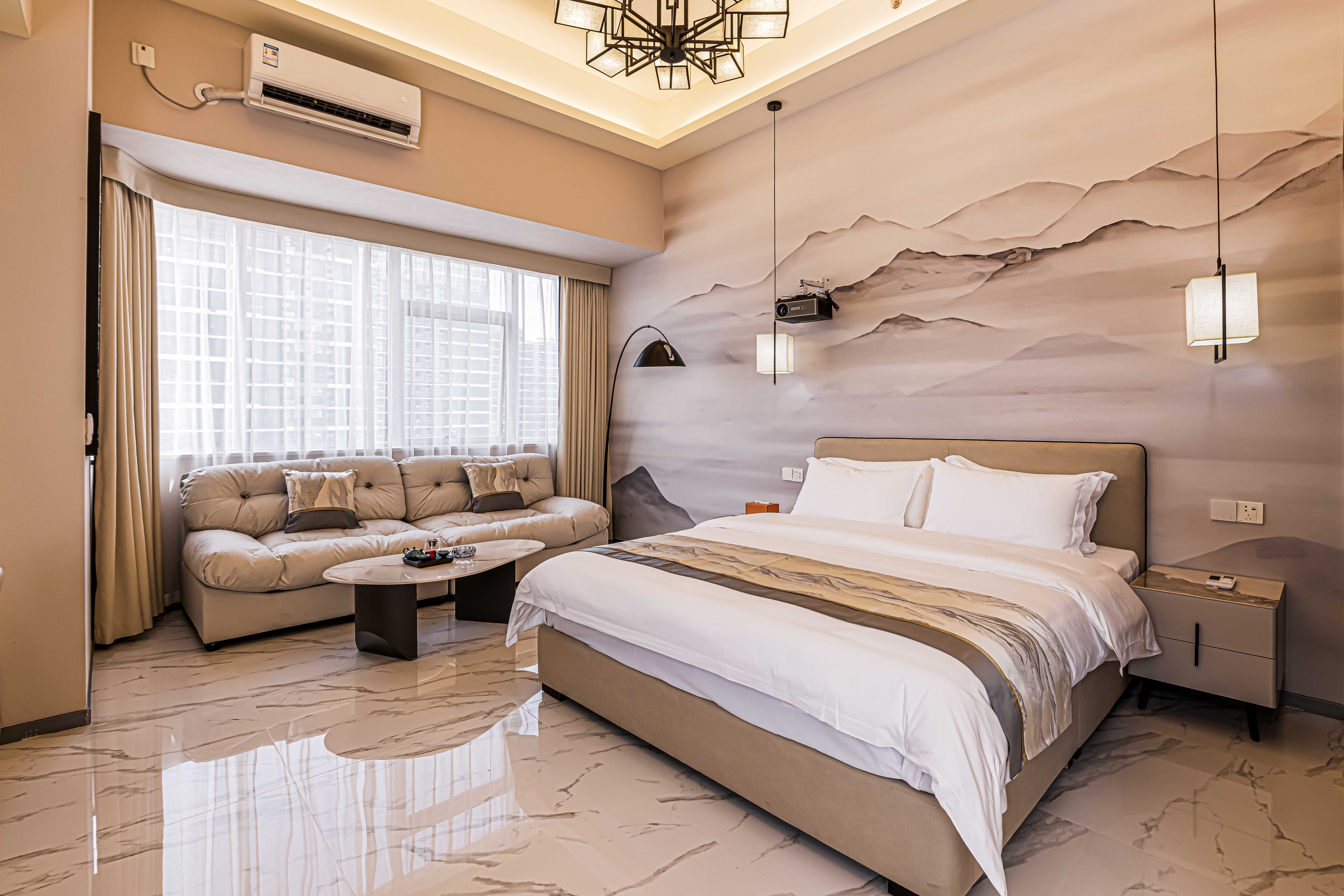 巨幕观影大床房【百寸投影+4K高清】