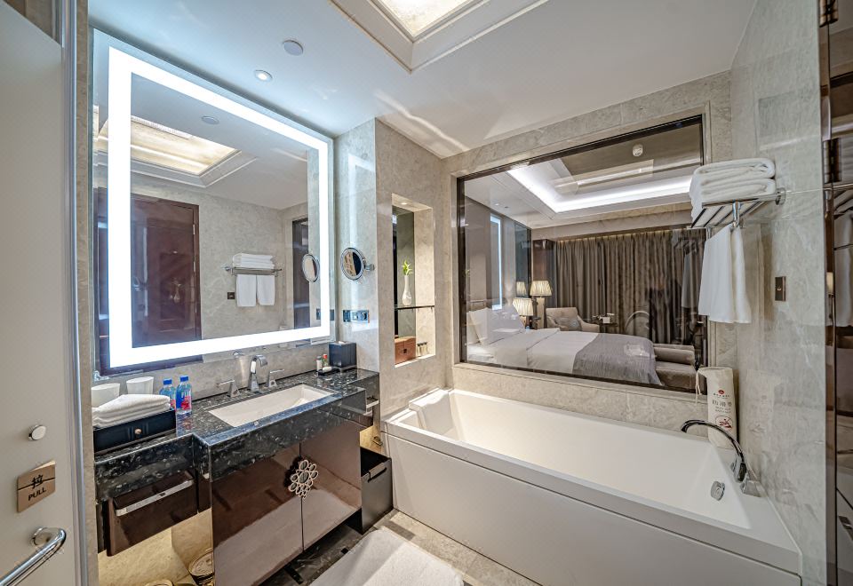 Zhaolin Grand Hotel BeijingPremier Queen Room