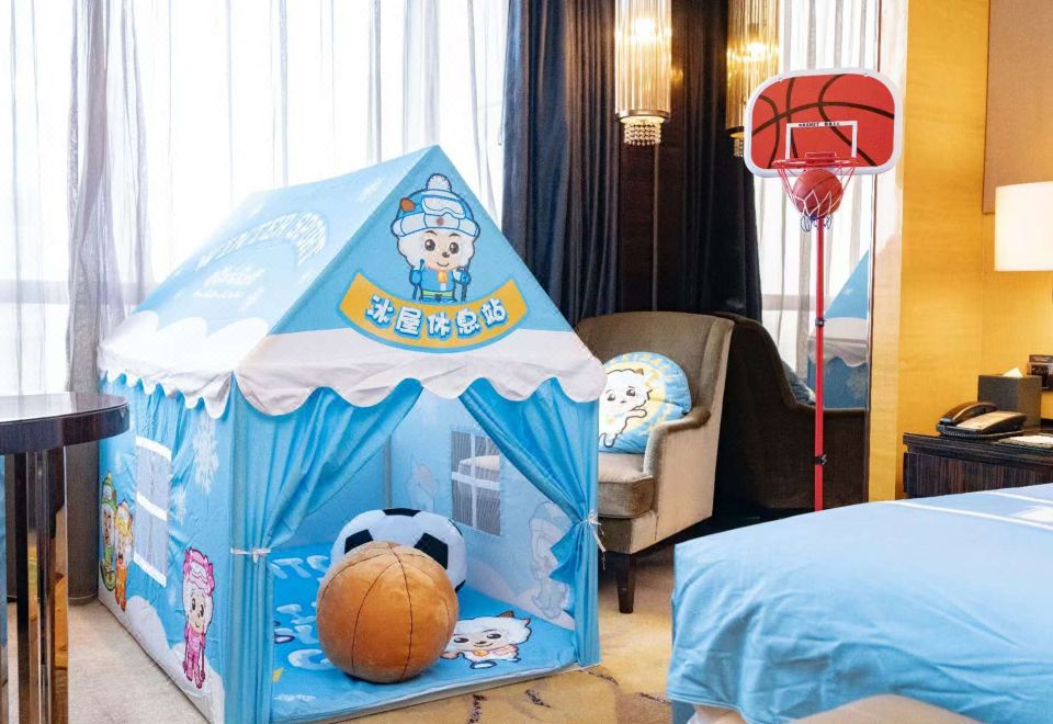 InterContinental ShijiazhuangPleasant Goat And Big Big Wolf