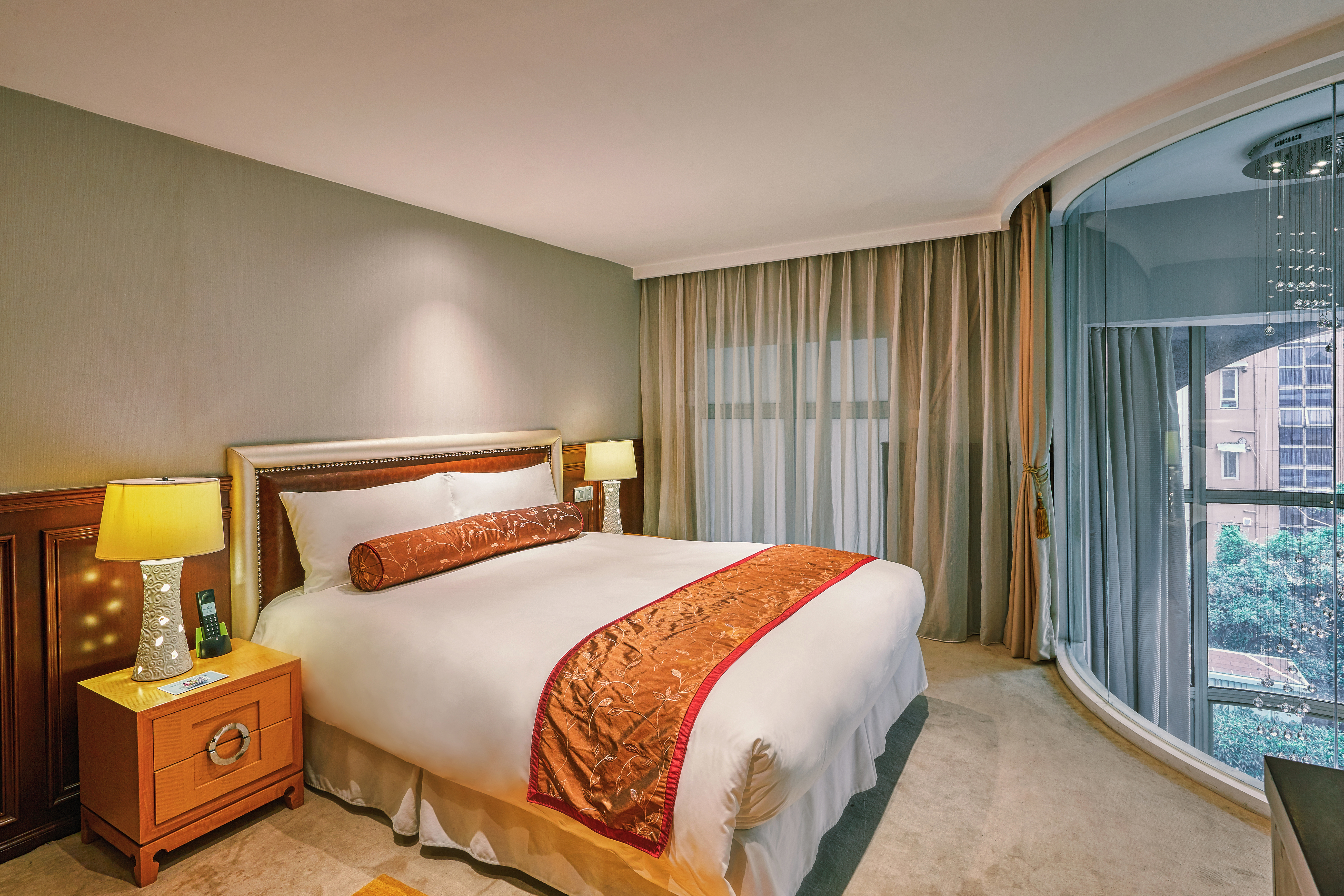 豪华复式家庭套房