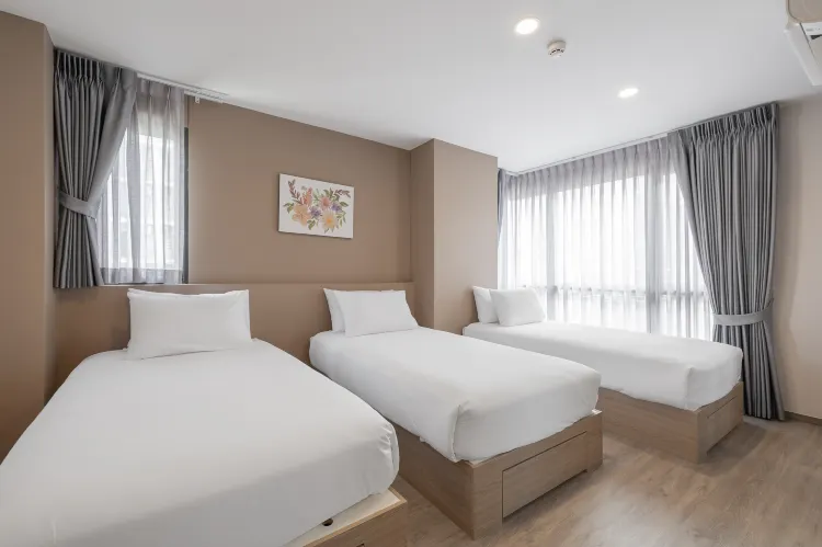 Homey Triple Room