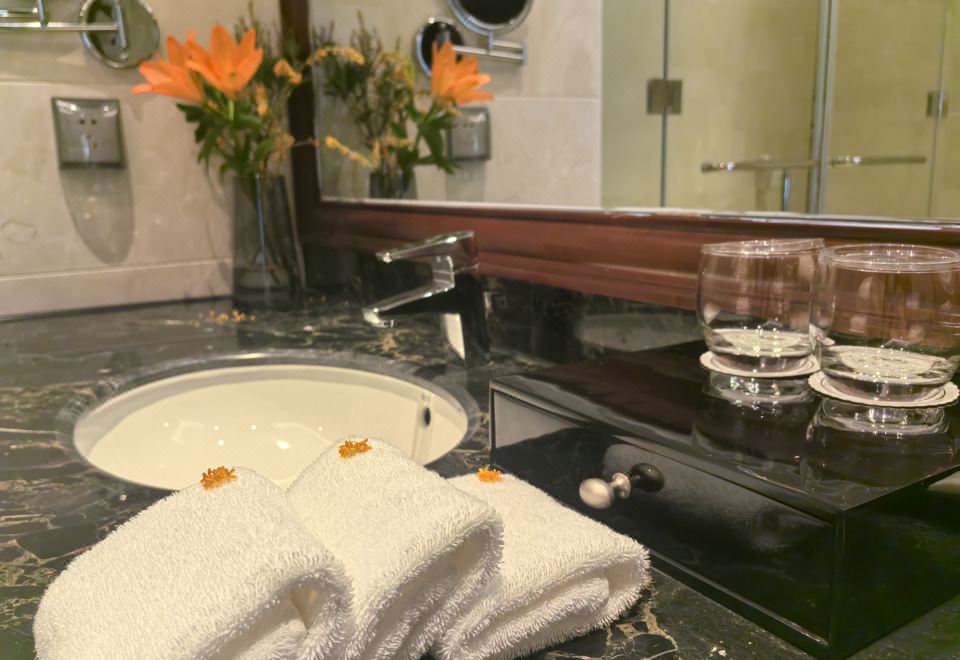 附楼双卧家庭套