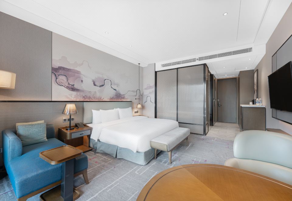 雪映高级湖景大床房