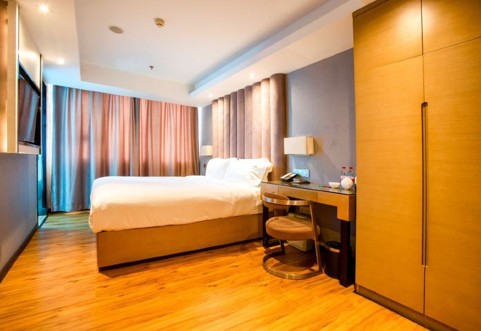 悦品大床房（温馨舒适+自动窗帘+裸眠床品）