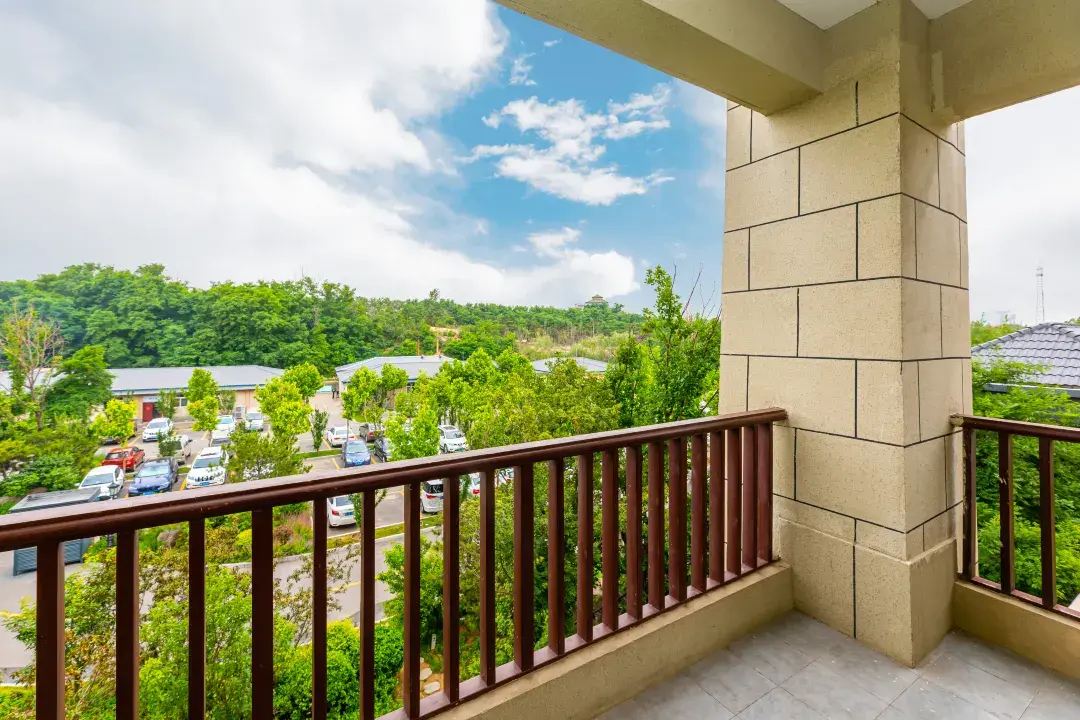 尊享舒适园景大床房