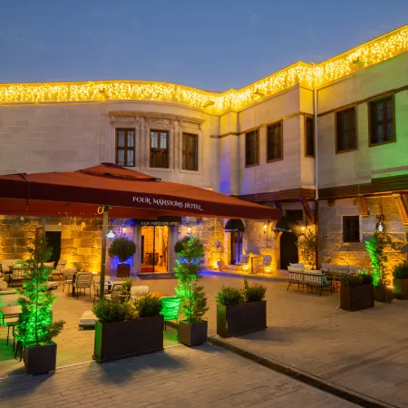 Four Mansions Hotel