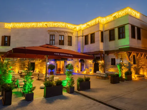 Four Mansions Hotel
