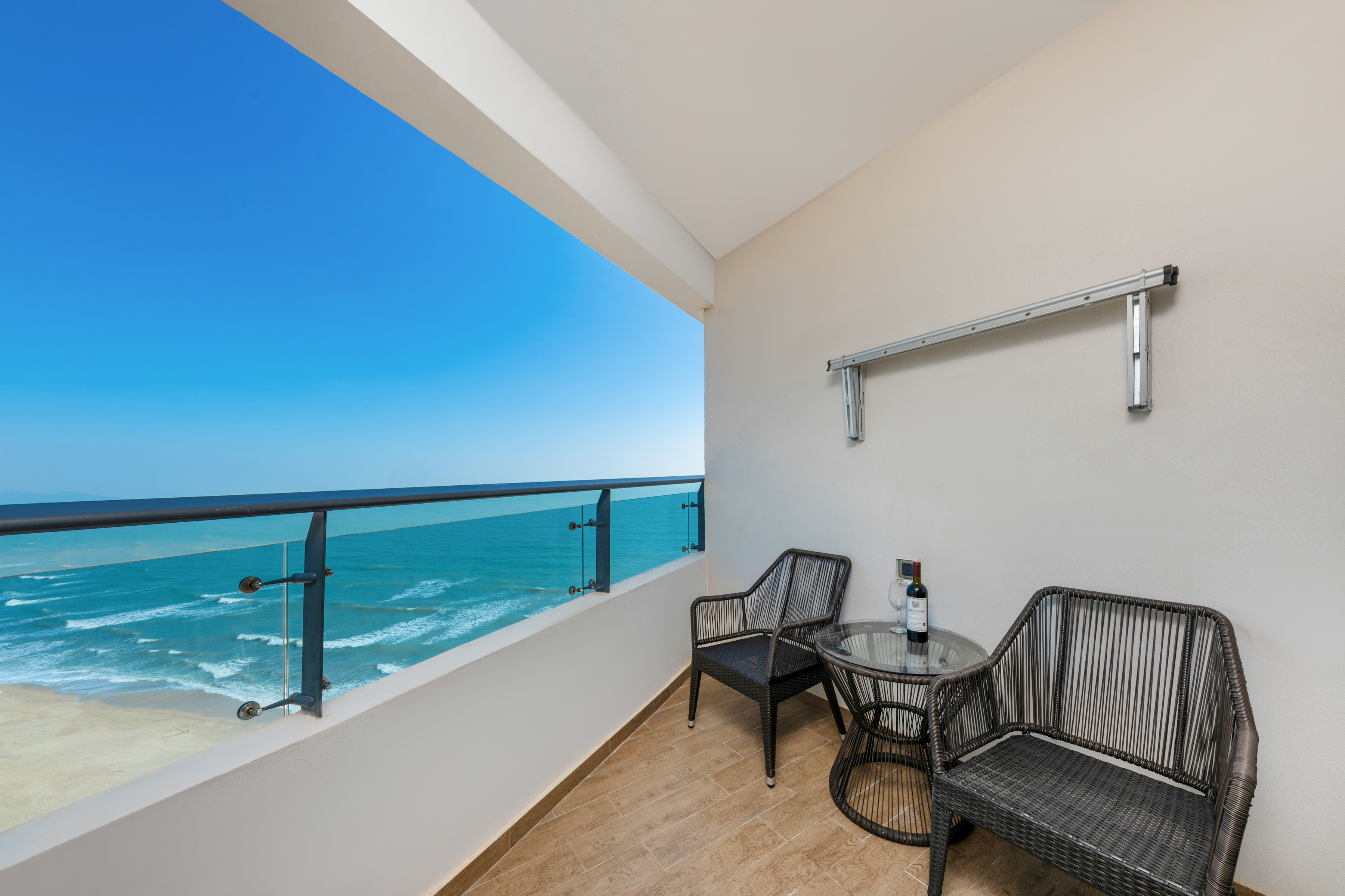 海天家庭双卧海景套房