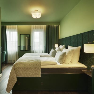 Double Deluxe Wide Hotel Promo Code