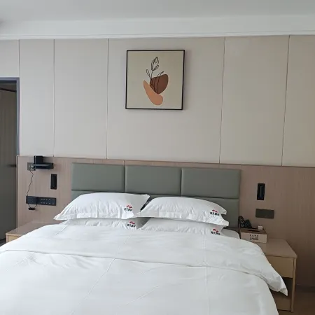 Shi Bingxutian Hotel