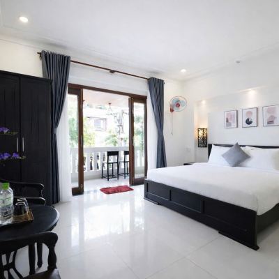Deluxe Double with Balcony and City View Dory Hotel Promo Code