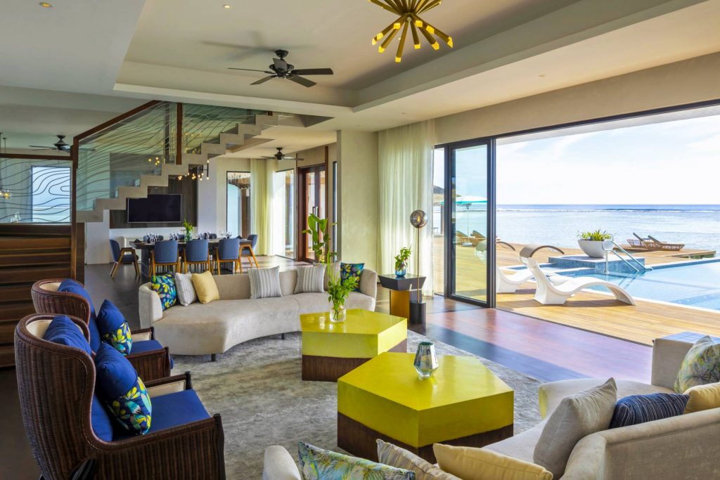 海洋四卧室泳池度假屋