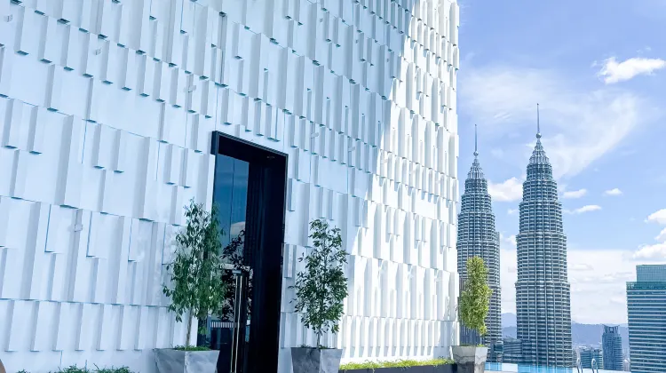 Platinum Suites at Twin Tower KLCC PAVILION By KIMIRO exterior