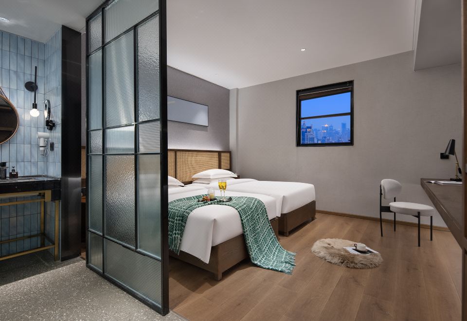 逸品·玲珑双床房｜深睡乳胶床垫·乐爽小冰箱｜