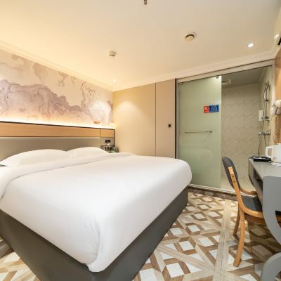 「MinZ」精緻大床房（飯店公區提供自助洗衣房） 貝多拉飯店（廈門火車站明發廣場店）優惠