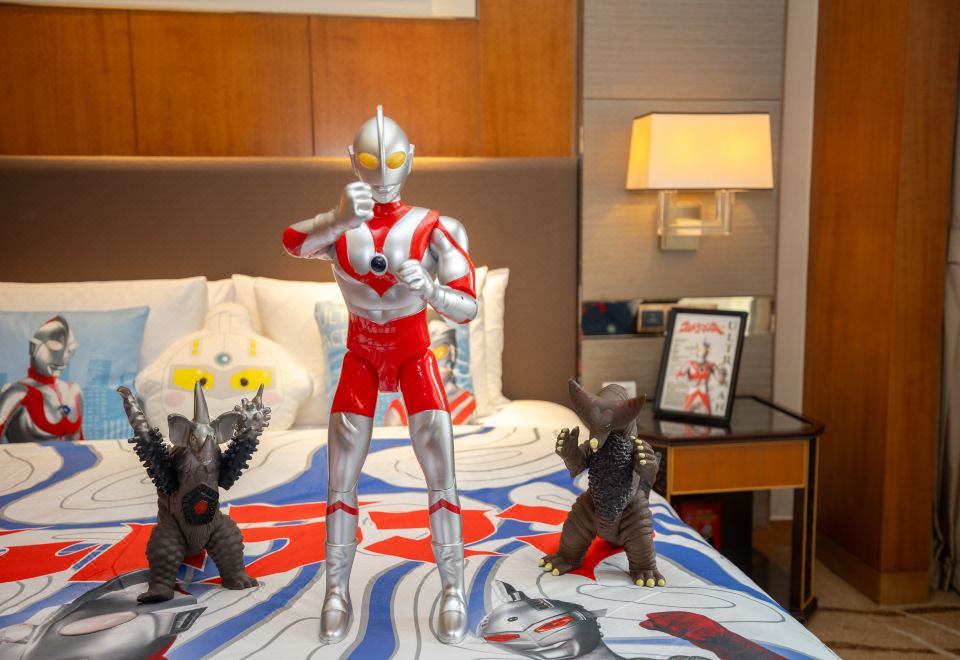 奥特曼豪华长城景观大床房