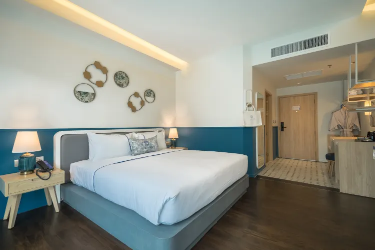 ห้องดีลักซ์เตียงคิงไซส์พร้อมวิวเมือง