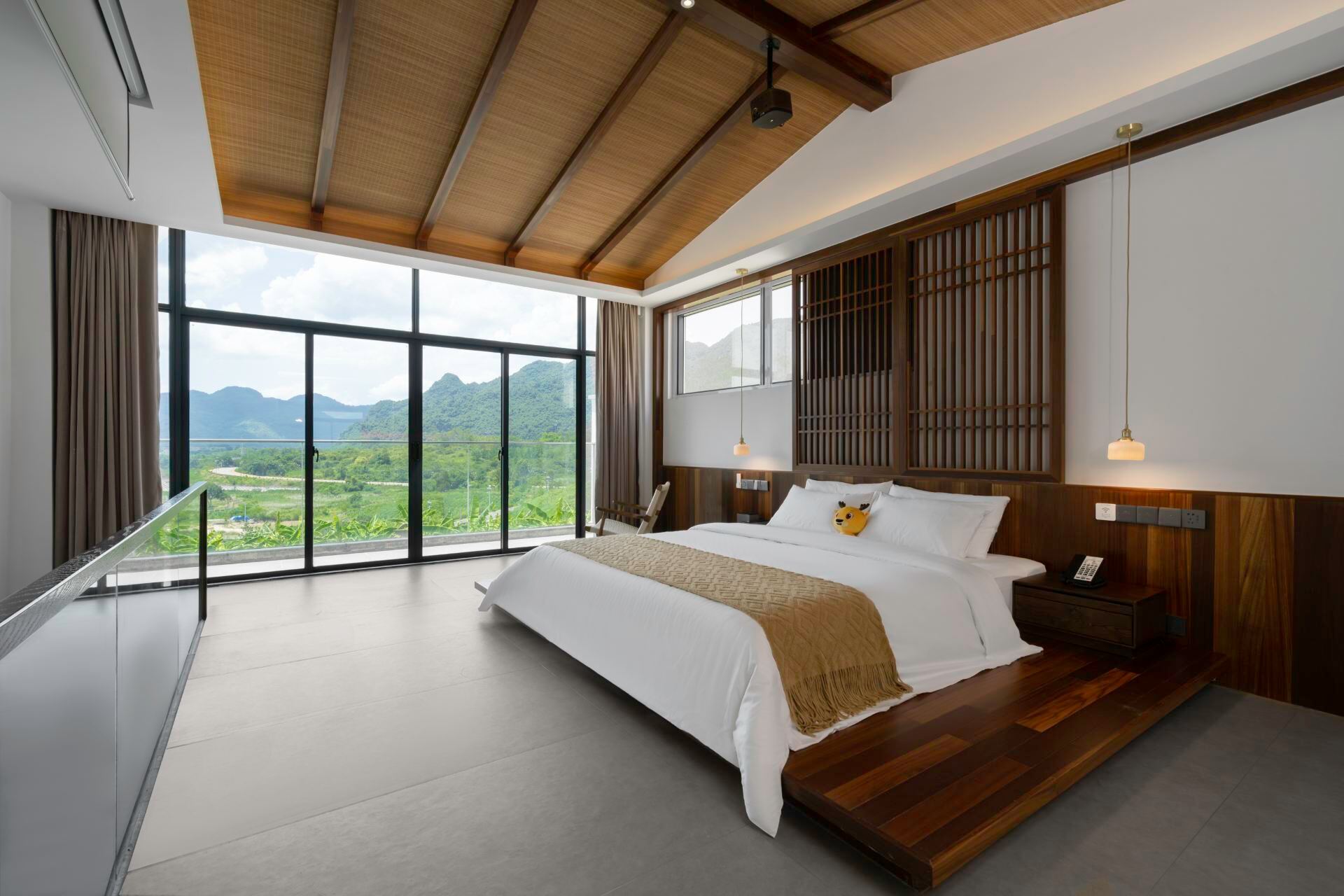 Childlike Private Hot Spring Duplex Suite