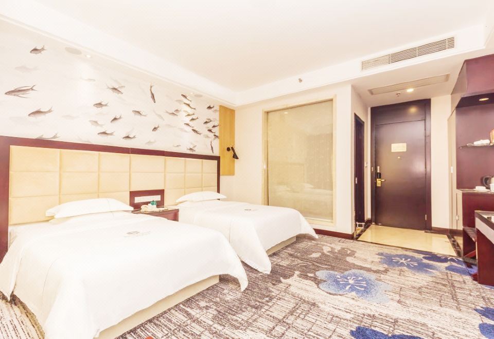 豪華雙床房：都市夜景+舒適空間