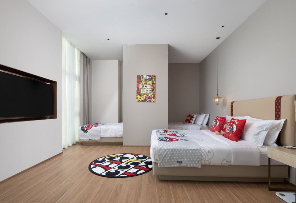 泰迪主題親子房（高清投影+智能客控+童趣體驗）