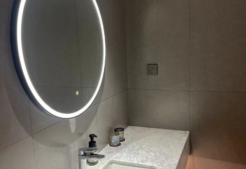 Privilege Queen Room