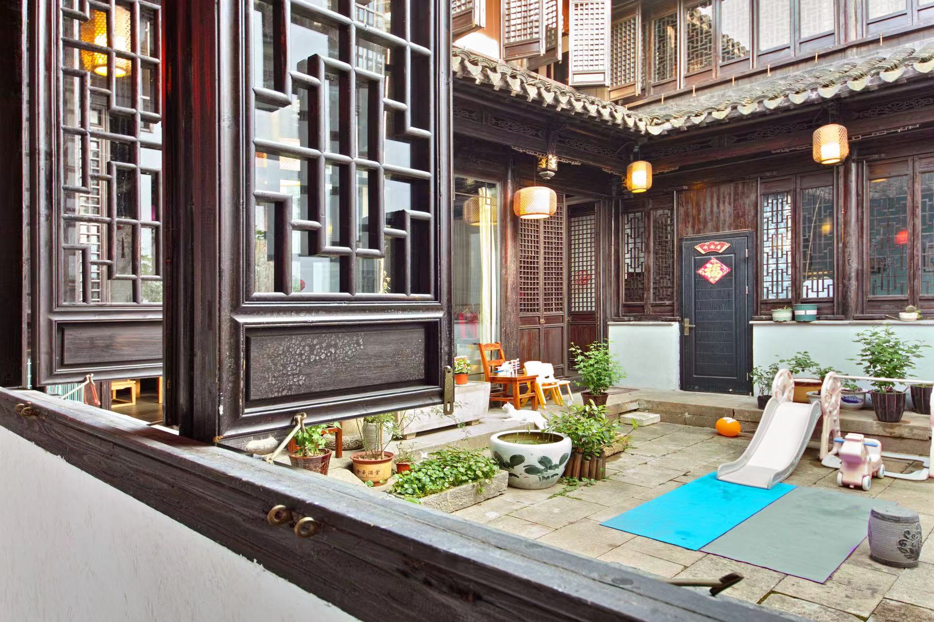 聽雨居·心醉江南丨院景大床房·慕斯床墊·江南韻景