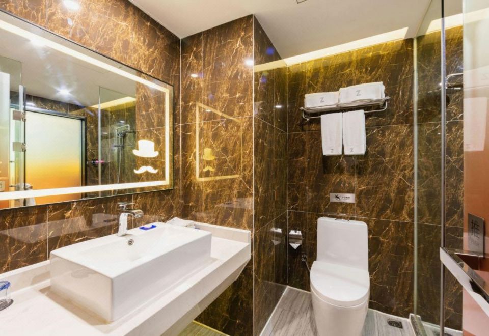 动人夜景双床房（窗外好景+空气清新+冷暖空调）