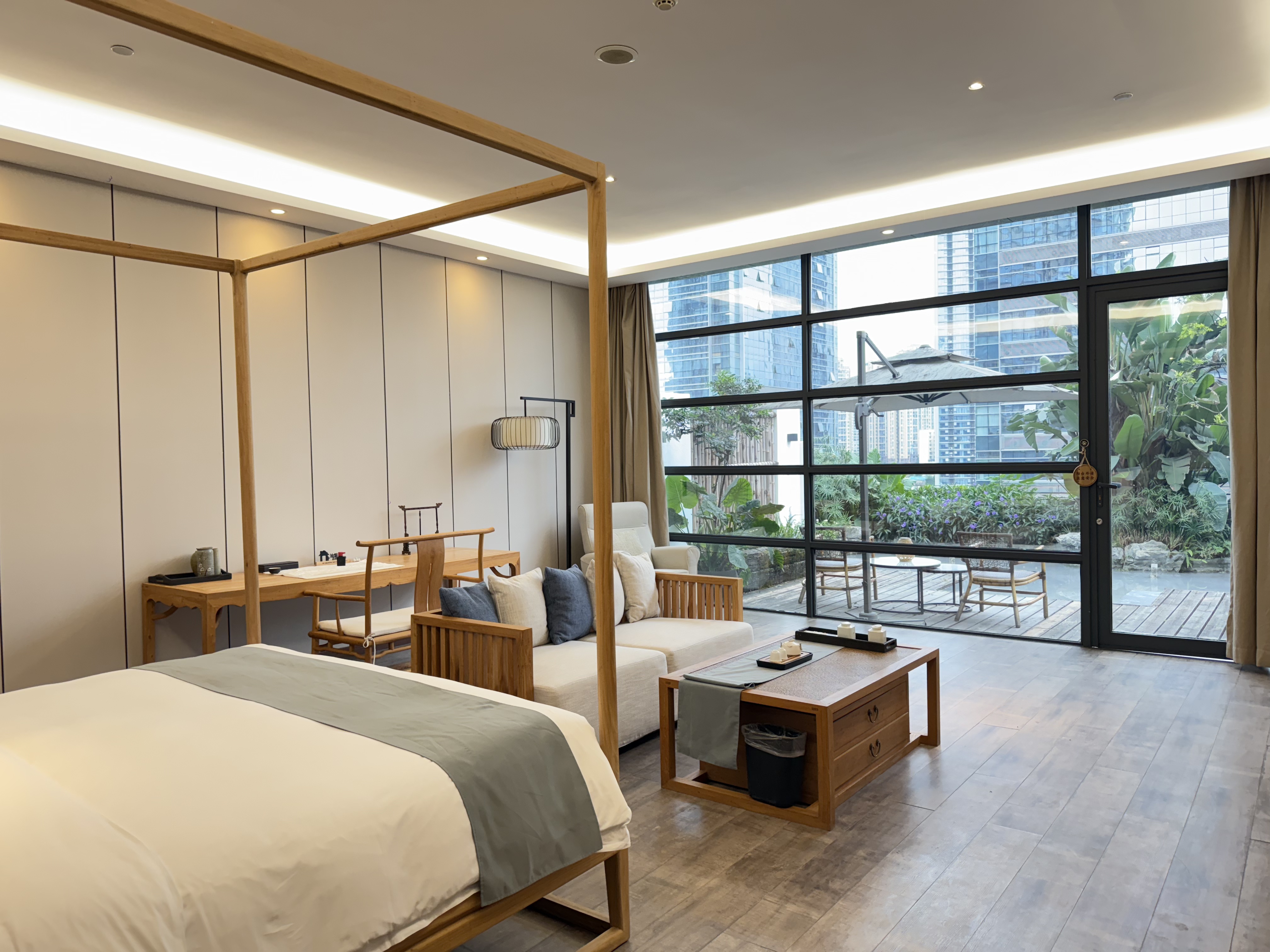 River & Holiday Hotel ChongQing禅意花园房