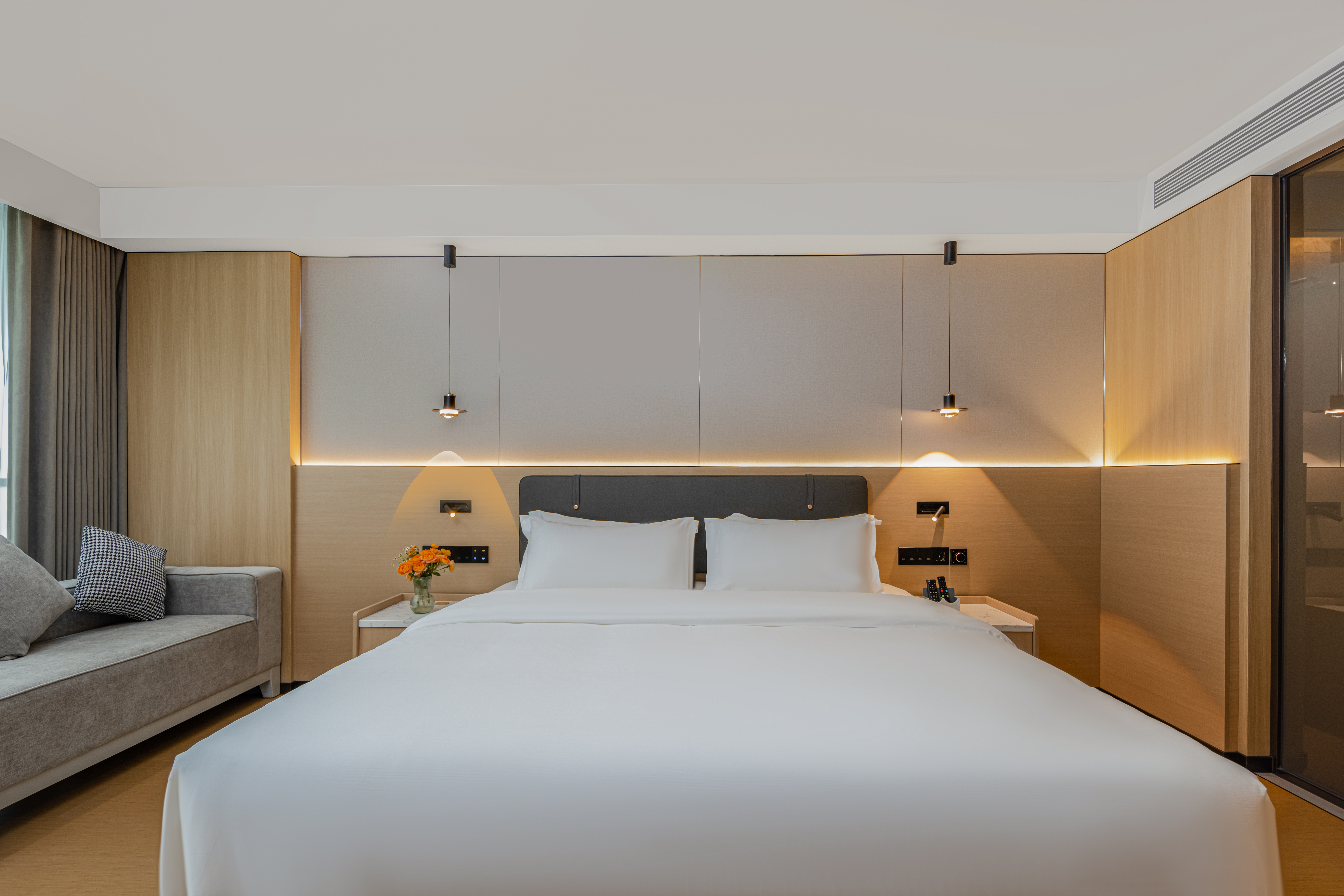 180°山景阳台大床房（mini小冰箱+落地窗阳台）