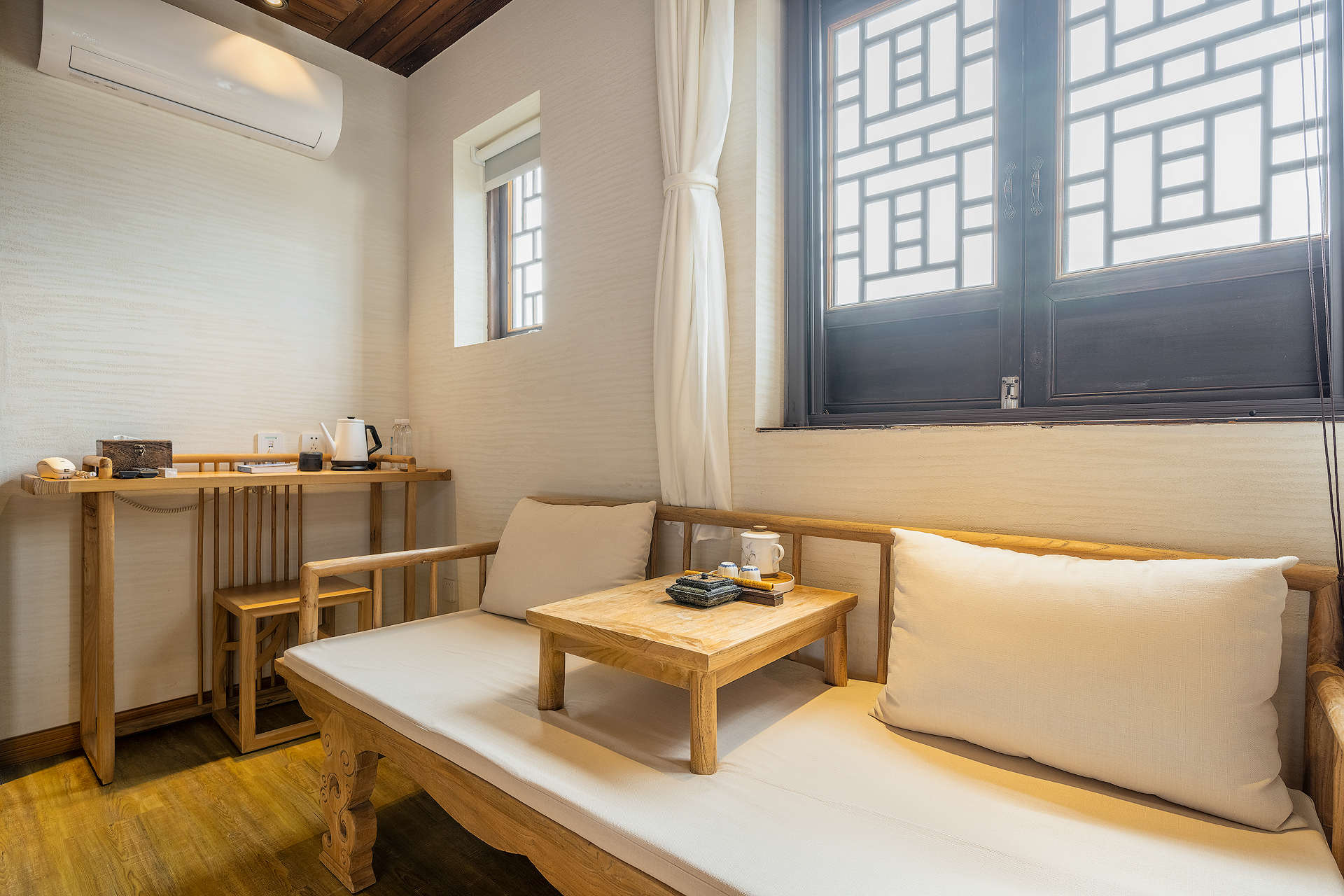 Bo Lian Chen Inn花园豪华大床房