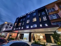 Miico Hotel @ Permas Jaya  호텔
