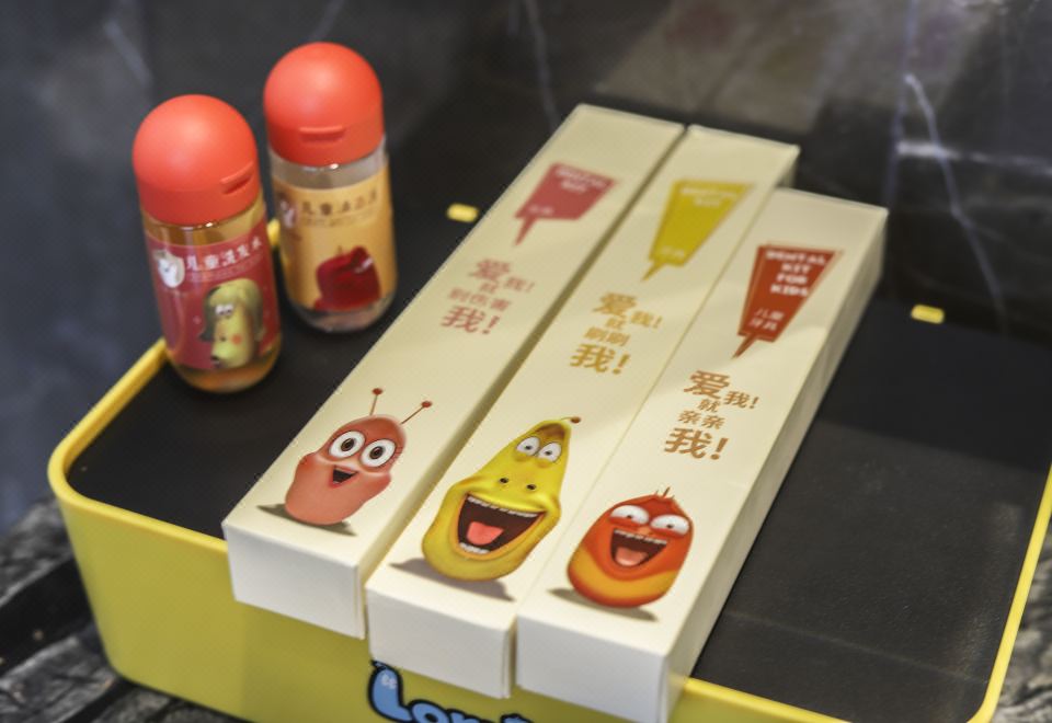 爆笑虫子亲子房