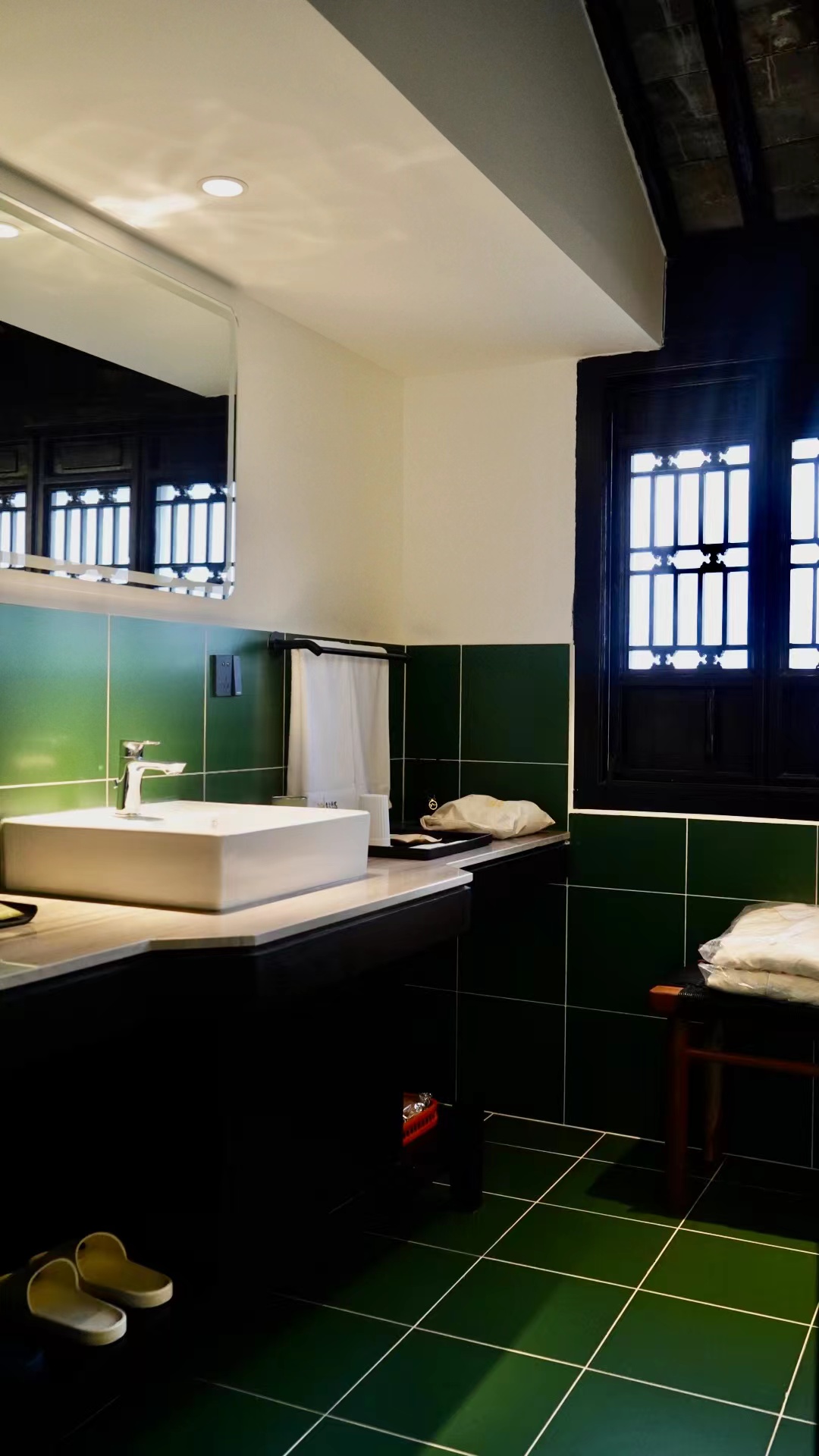 猗兰-豪华大床房