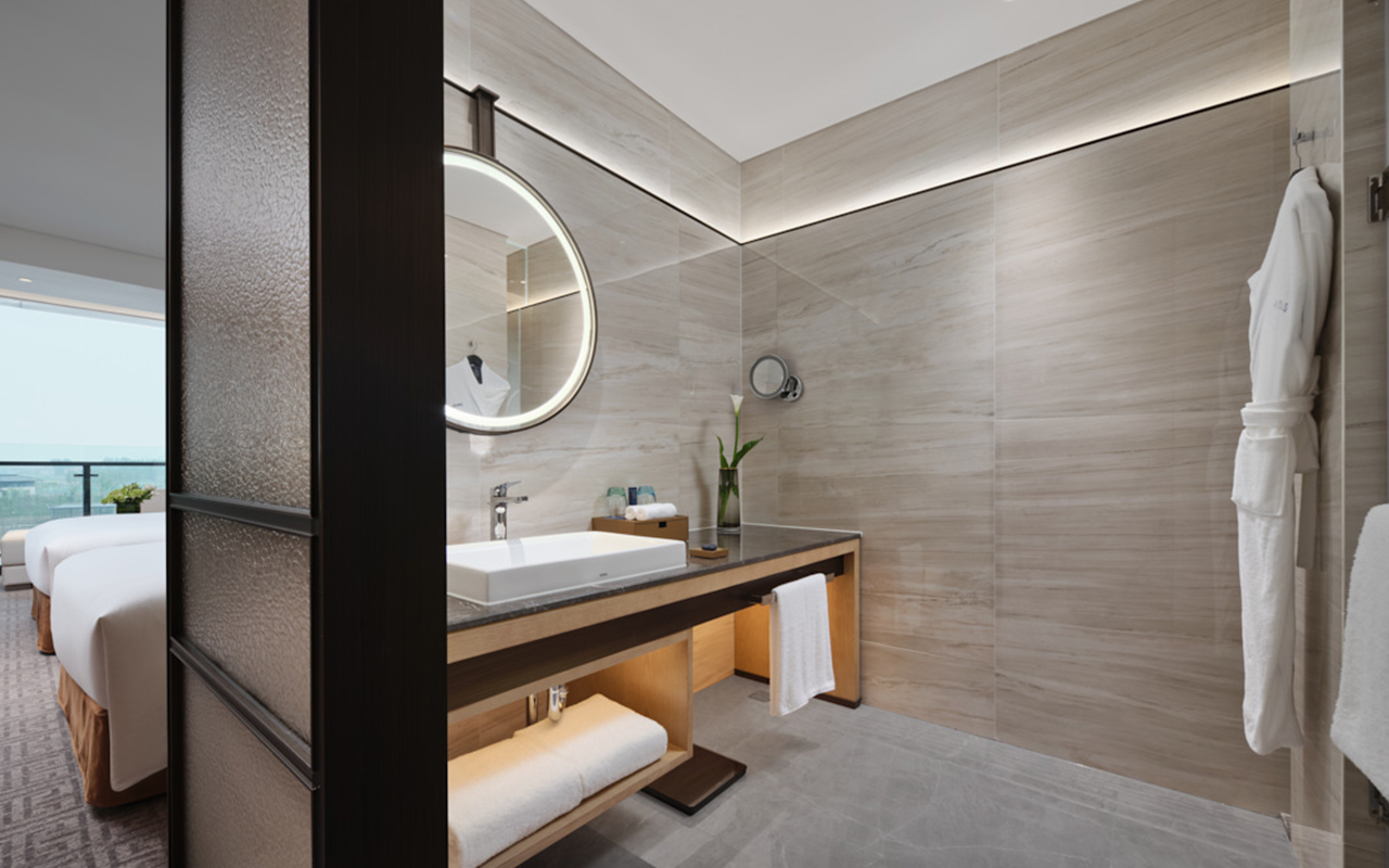 豪华露台园景双床房