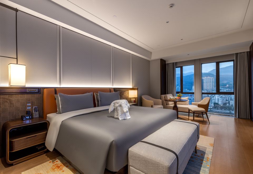 至尊江景大床房