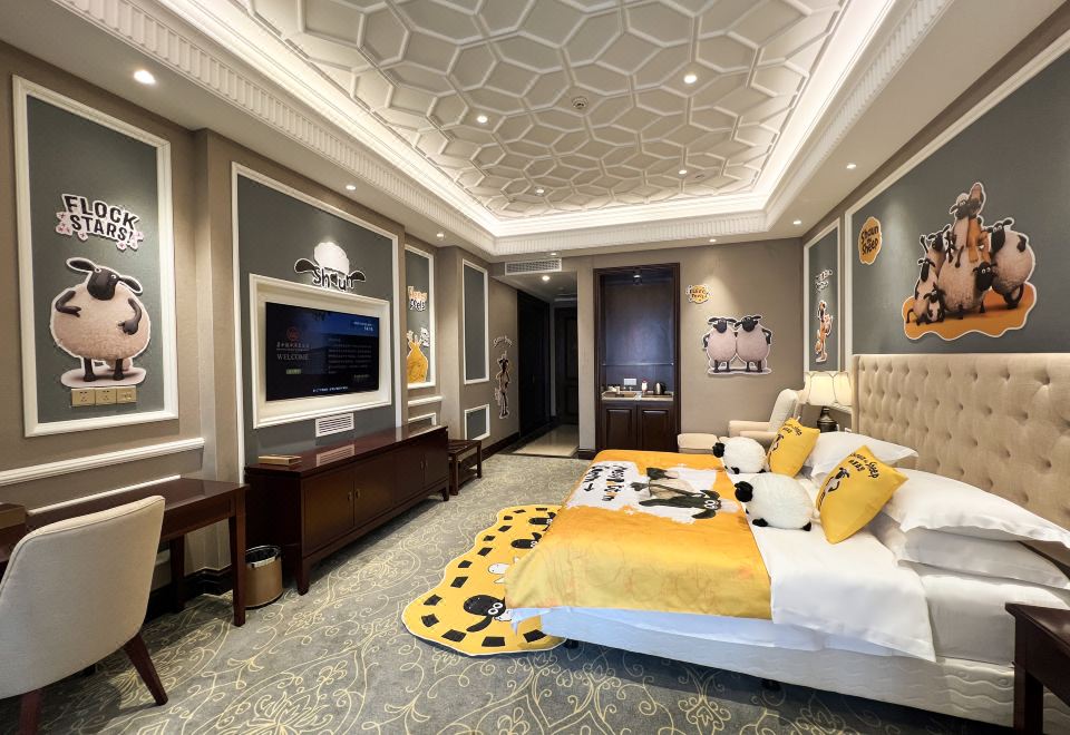 Baihualin Hot Spring Valley HotelShaun The Sheep Theme Double Bed Room