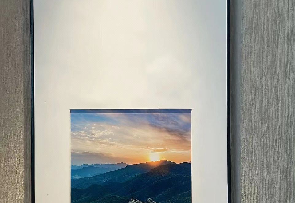 高级双床房（可投屏+小冰箱）