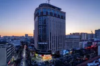 Grey Whale Smart Hotel (Baoding Train Station)