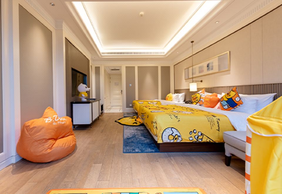 B.duck小黄鸭亲子房 -饱览湖光山色