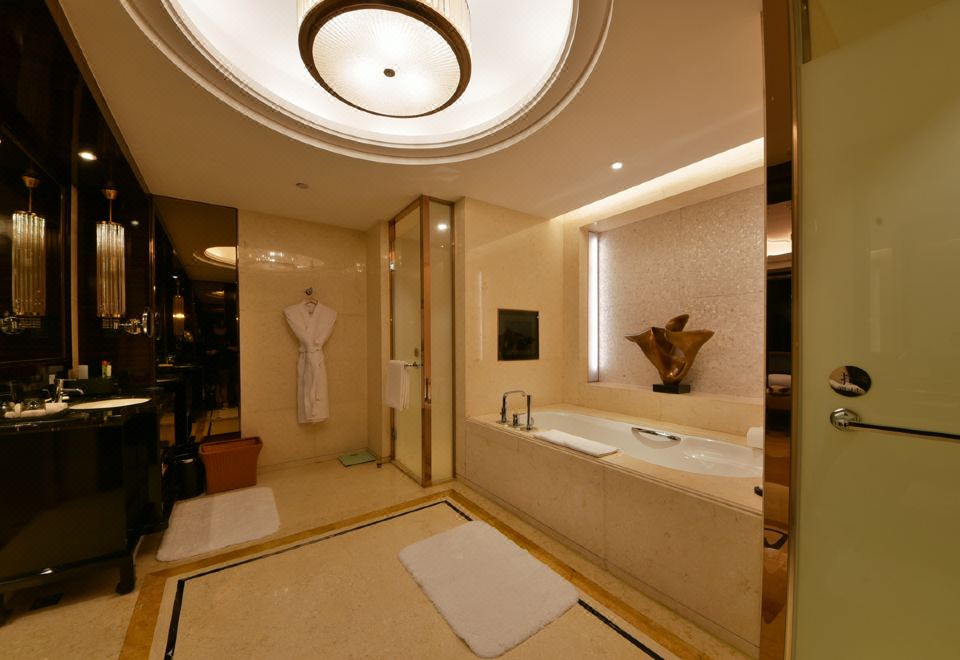 InterContinental ShijiazhuangSuite Connection Room
